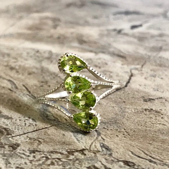 Peridot Ring Jewelry - Sterling Silver 925 Peridot Ring